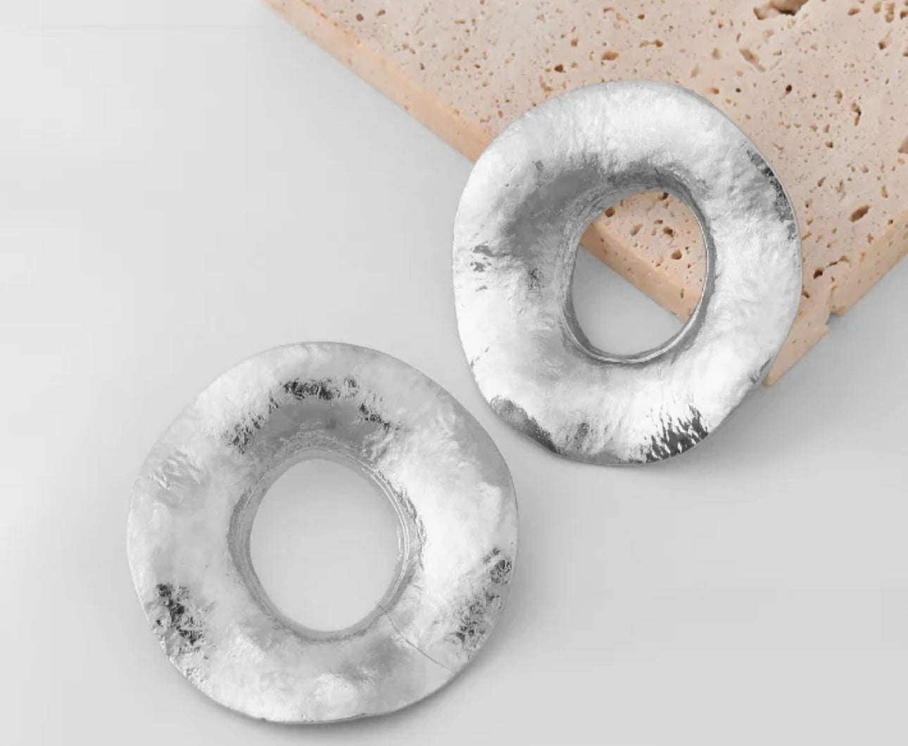 Nye Earring