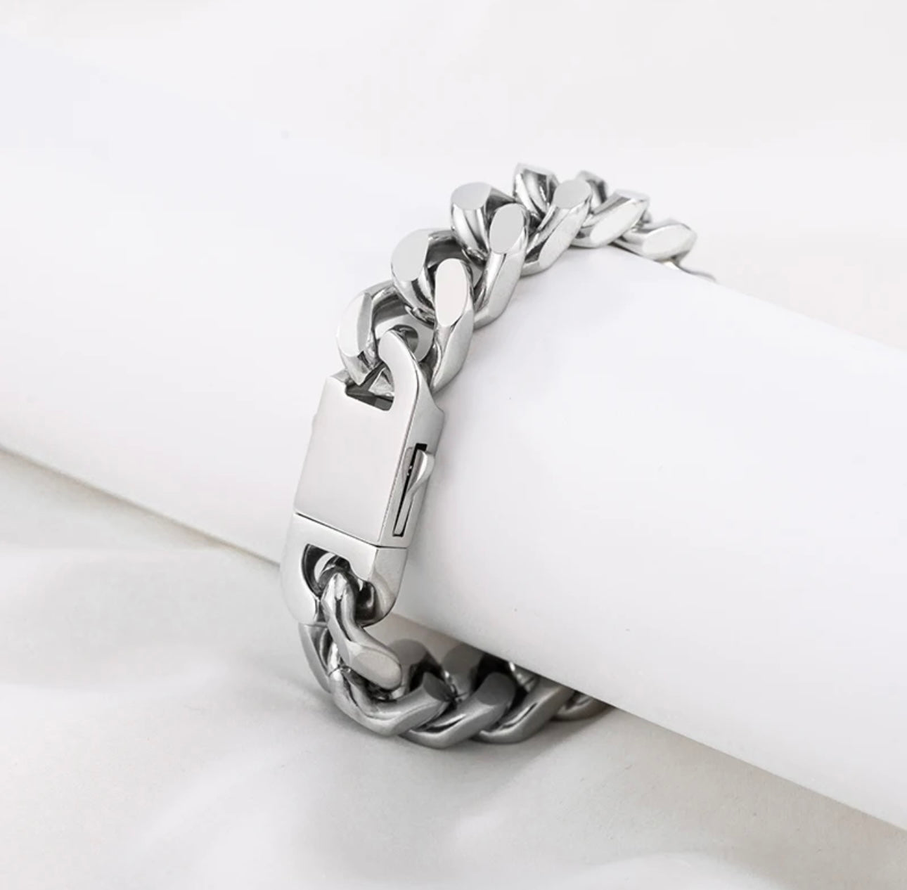 Essence Bracelet