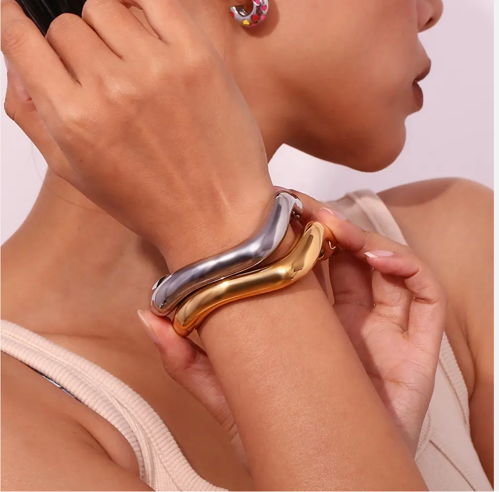 The Wave Cuff