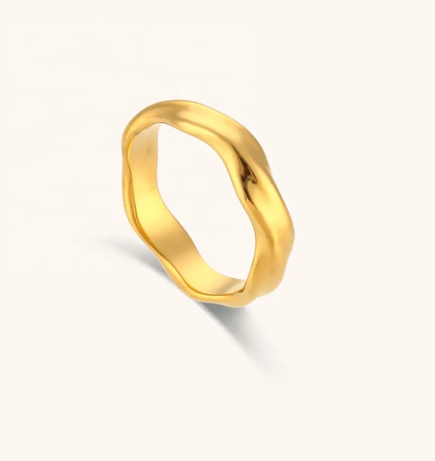 The Twisted Gild Ring