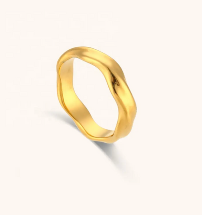 The Twisted Gild Ring